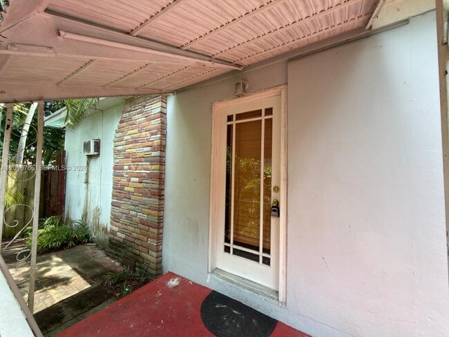 Building Photo - 8335 NE 3rd Ave Unit 3