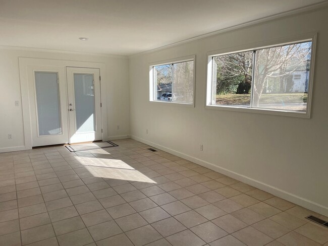 Photo - 1602 E 27th Ave