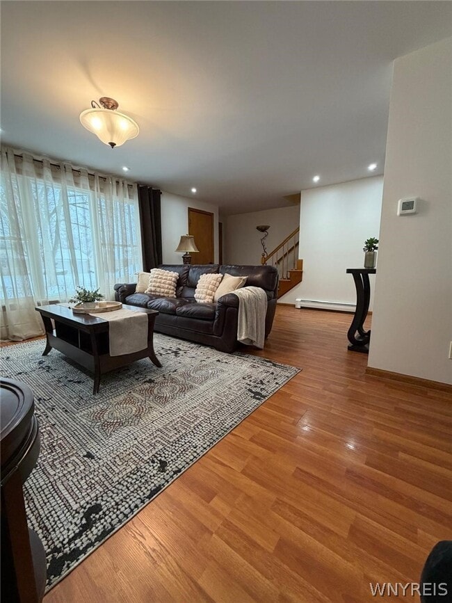 Photo - 114 Ayrault Dr