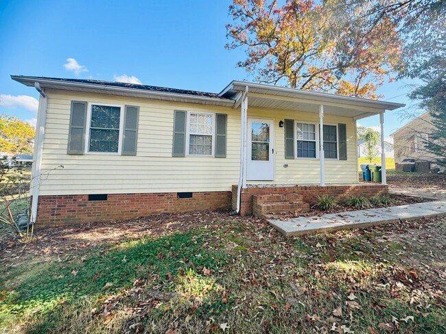 MOVE-IN READY! - MOVE-IN READY! House