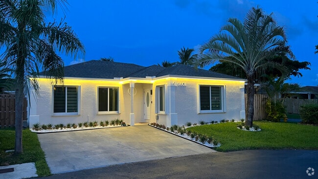 Building Photo - 9801 SW 222nd Terrace Rental