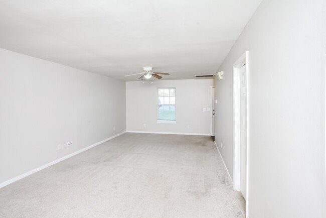 Photo - 9 Tindell Ct