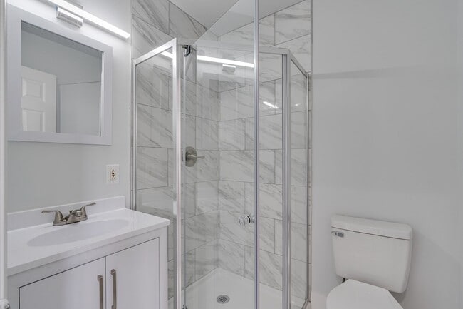 Building Photo - Brand New Luxury Temple Apartments Unit 1