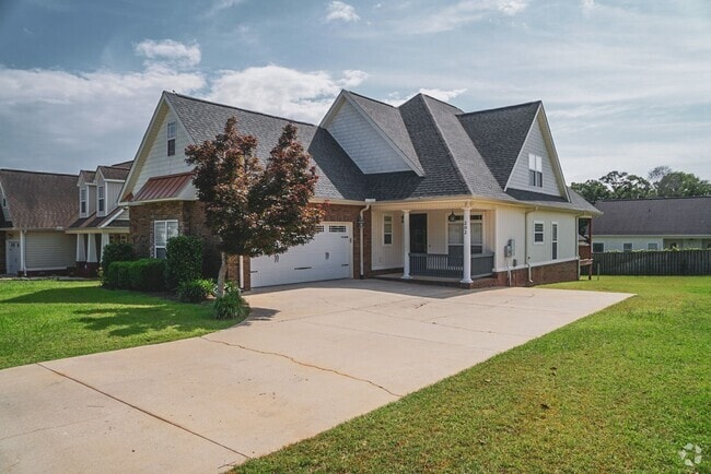 Building Photo - Southern Winds Drive Rental