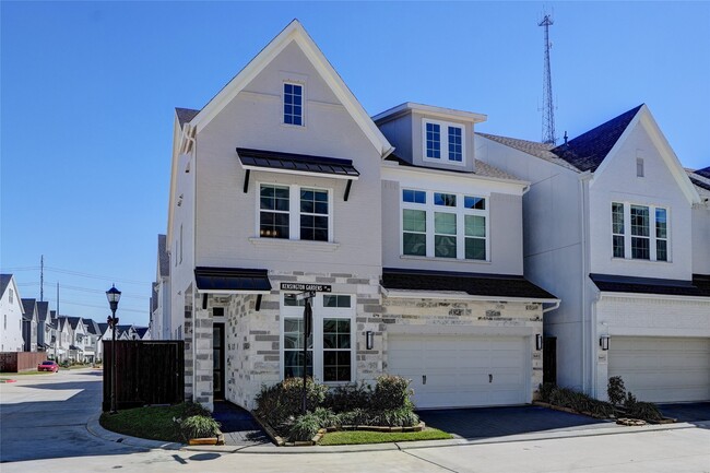 Building Photo - 3603 Kensington Gdns Ln