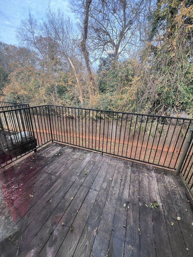 Photo - 2 bed 1 bath Available now! Unit 303