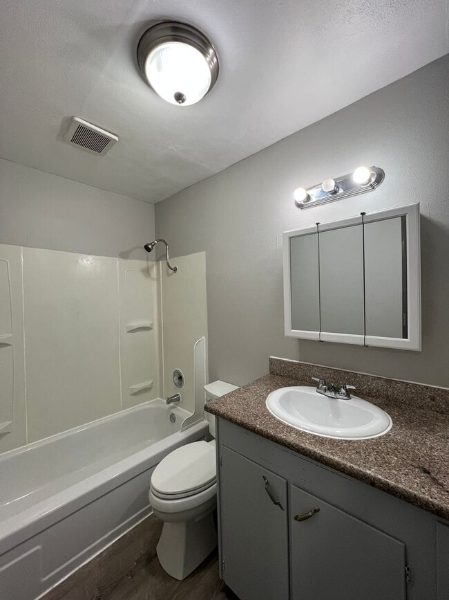 Photo - Rosewood Apartments