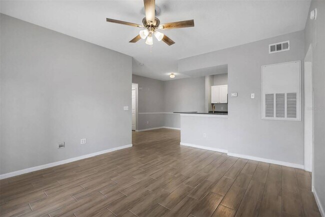 Photo - 14316 Fredricksburg Dr Unit 518
