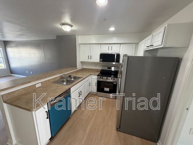 Photo - 1152 Faulkner Unit #5