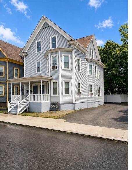 Building Photo - 40 Norwich Ave