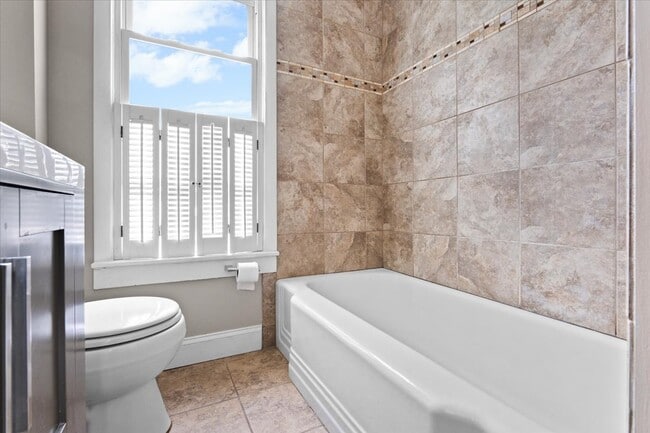 Photo - 420 Center St