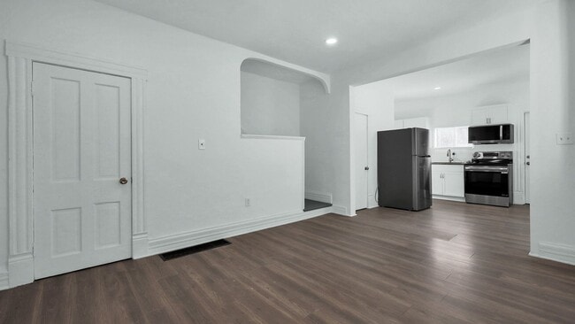 Photo - 130 Chicago Ave