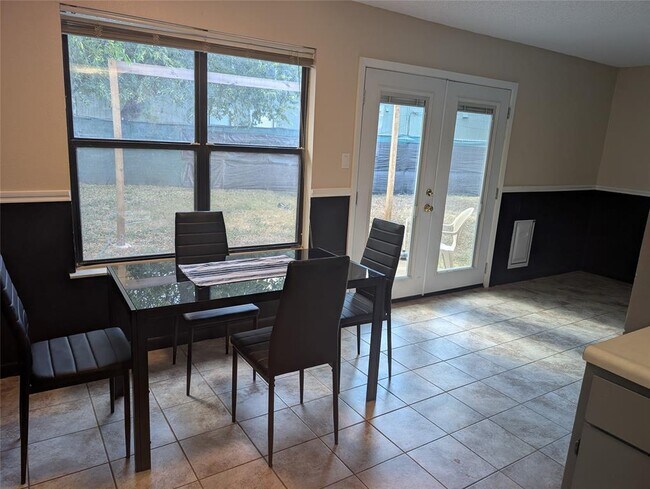 Photo - 1201 Doreen Ct