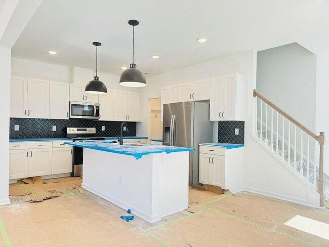 Photo - 131 Anise Ln