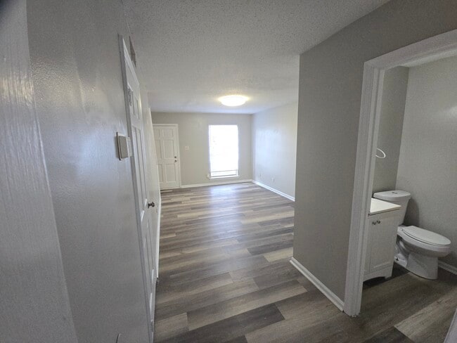 Photo - 1307 W Meadowview Rd Unit F
