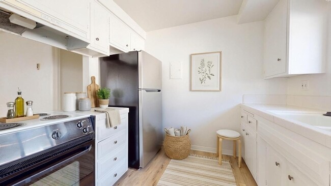 Photo - 1306 Amethyst St Unit F