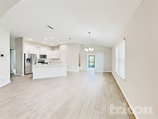 Photo - 606 Northside Dr S