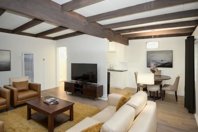 Photo - 6125 Whitsett Ave Unit 11