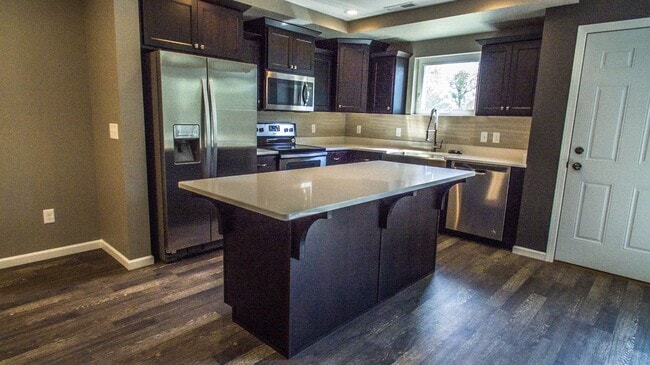 3934 24th St SE