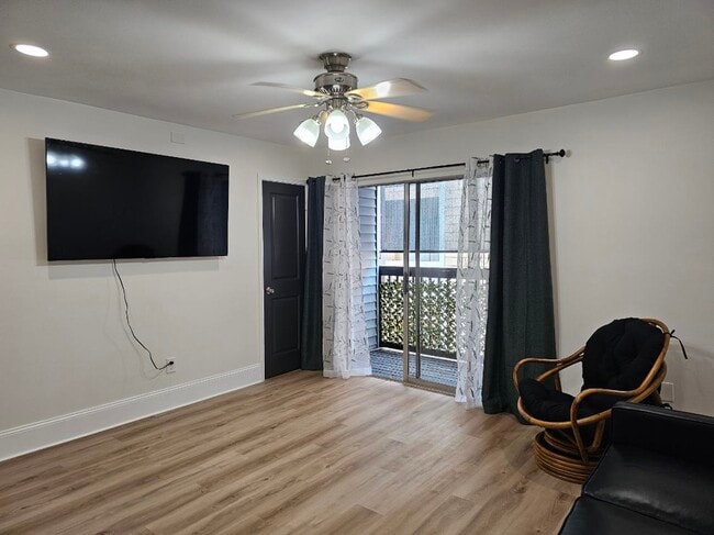 Photo - 4833 Zenith St Unit 12