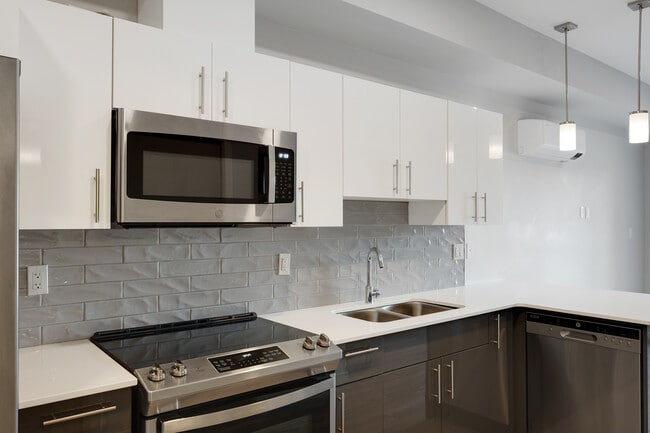 Photo - Treanor Terrace Apartments