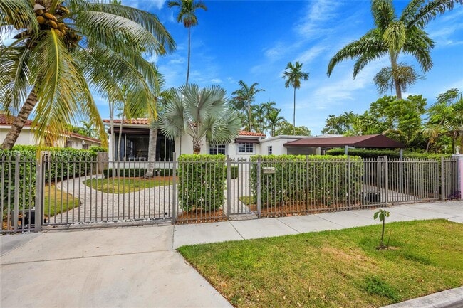 Photo - 2312 SW 25th Ter