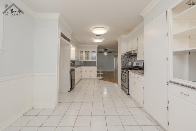 Photo - 2725 Devon Rd