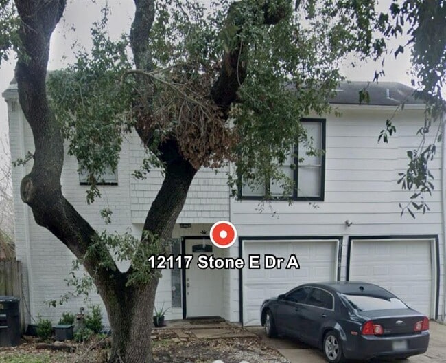 Building Photo - 12117 Stone E Dr Rental