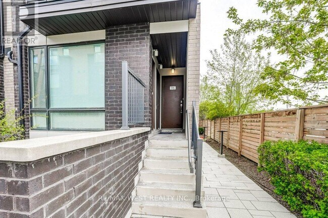 Photo - 30 Fieldway Rd