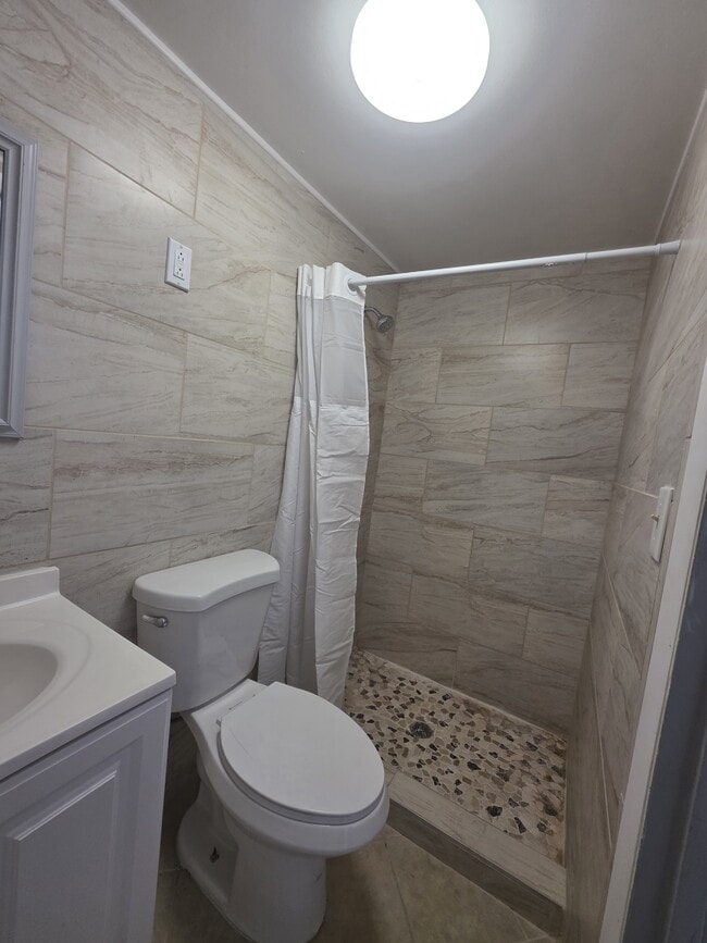 Photo - 1073 Old Lakeport Rd NW