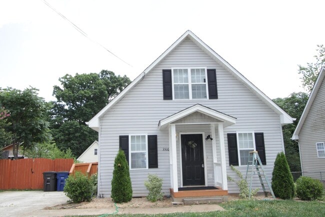 Building Photo - 3516 Delane Dr NE Rental
