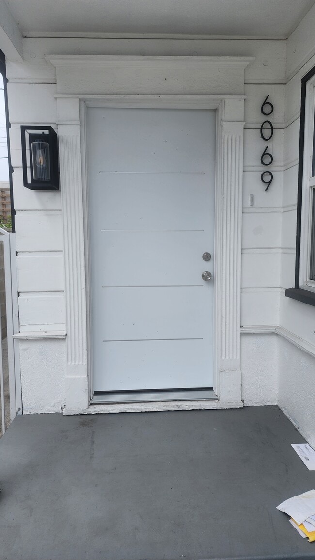 6069 Comey Ave Unit 6069