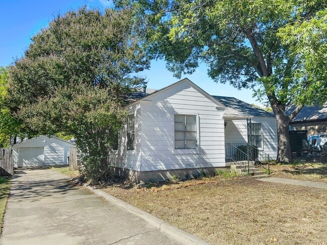 Photo - Ridglea West Home with Hardwood Floors & F...