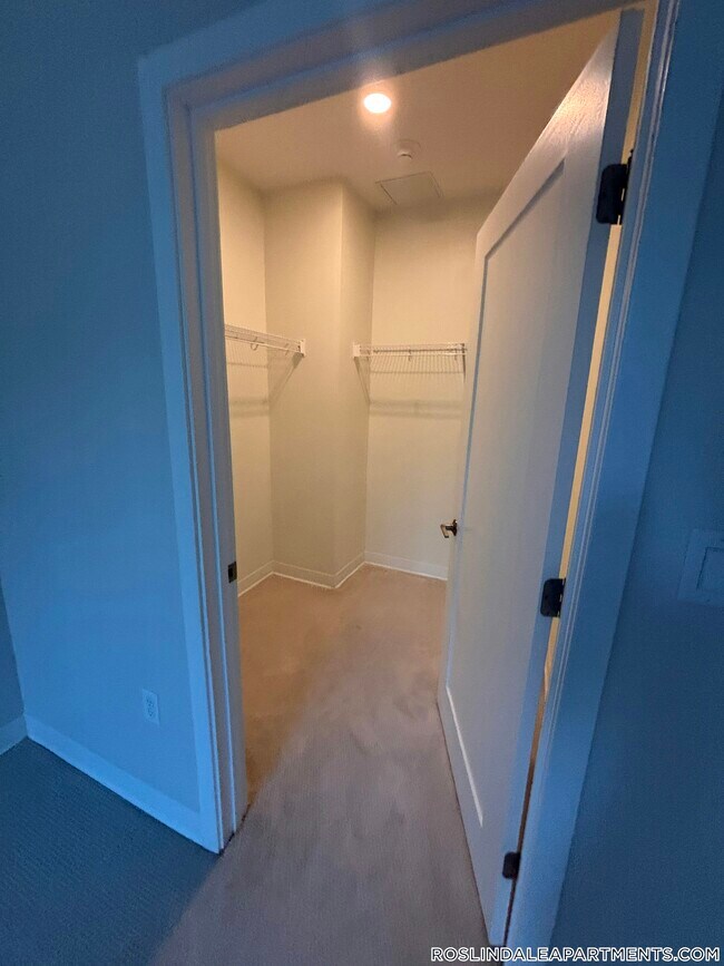 Building Photo - 289 Walk Hill St Unit 209