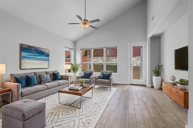 Building Photo - 11217 Charger Wy