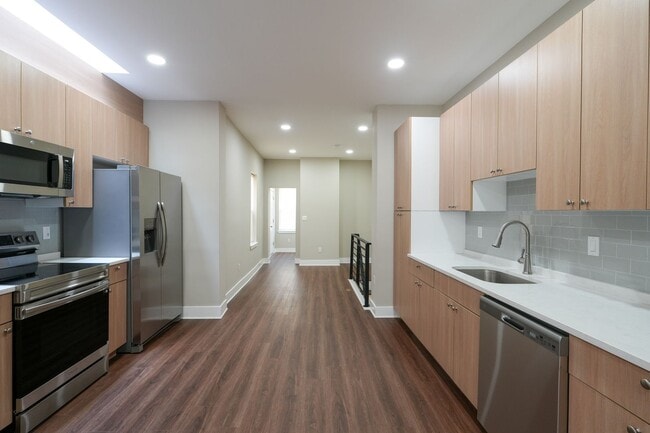 Photo - 1709 Moore St