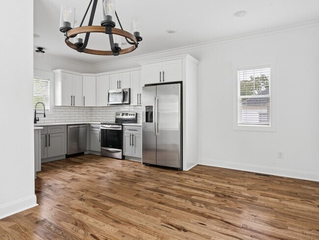 Photo - 7 Railroad St