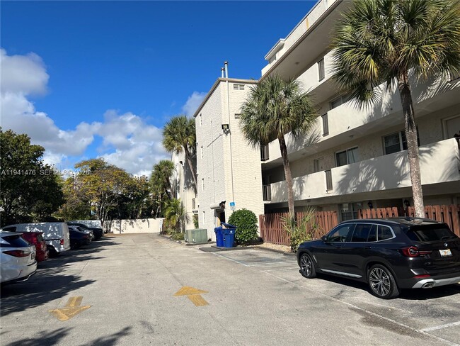 Photo - 6900 N Kendall Dr Unit A309