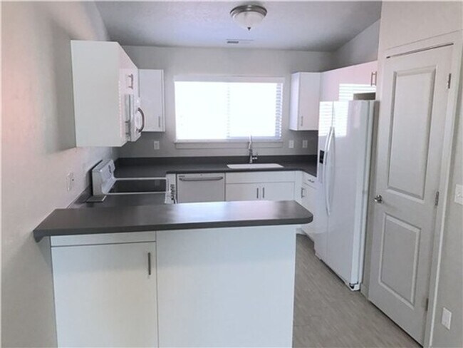 Photo - Villa D'Este condo Unit 304