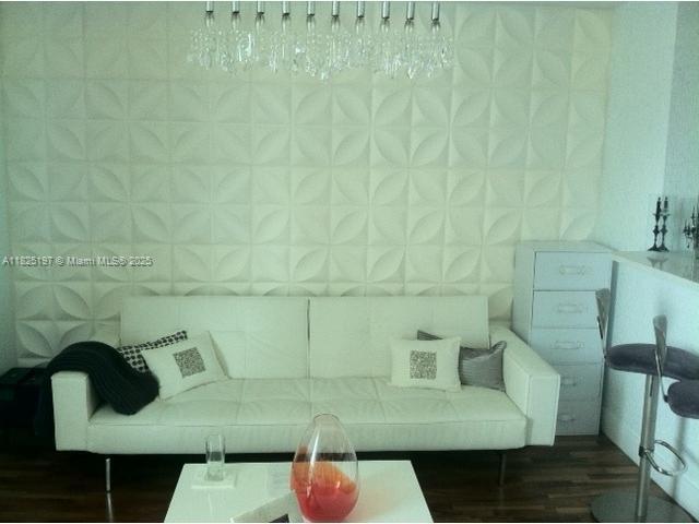 Photo - 350 NE 24th St Unidad 906