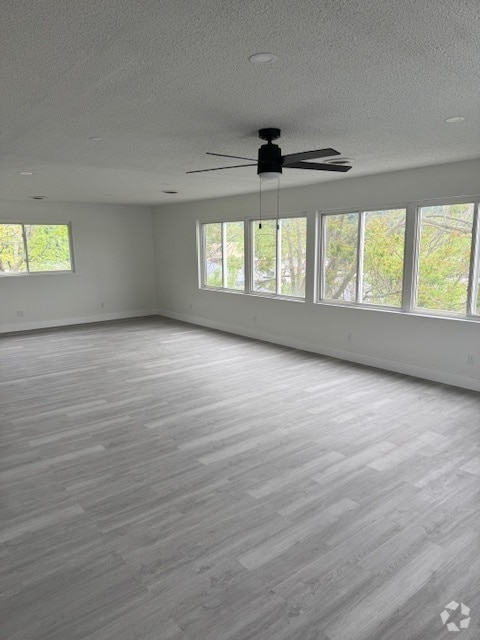 Building Photo - 755 Center St Unit #5 Rental