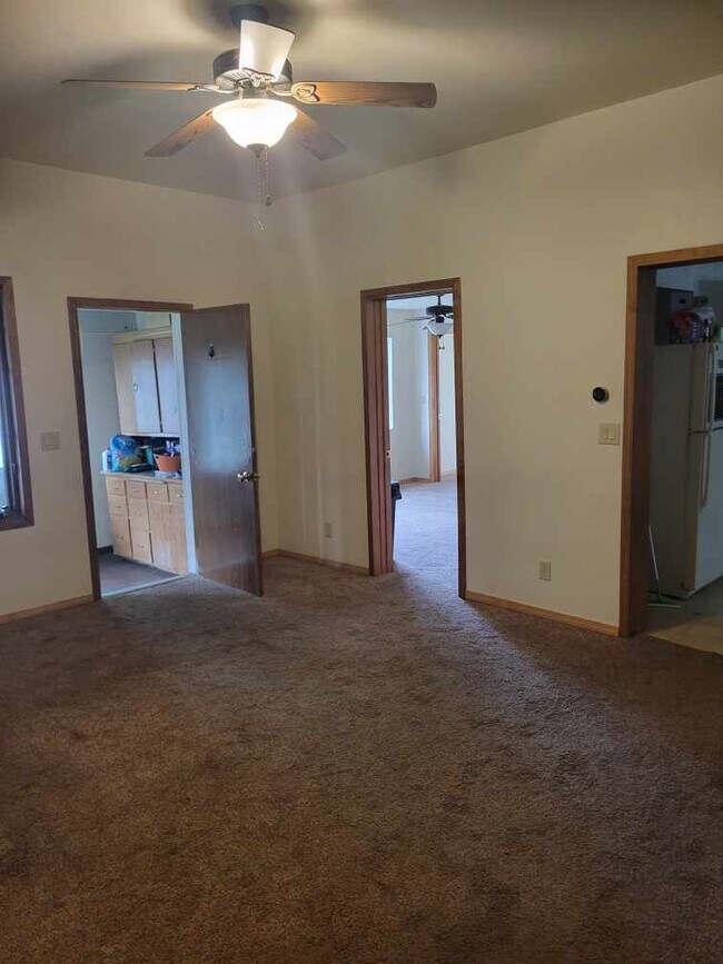 Photo - 321 Juneau St