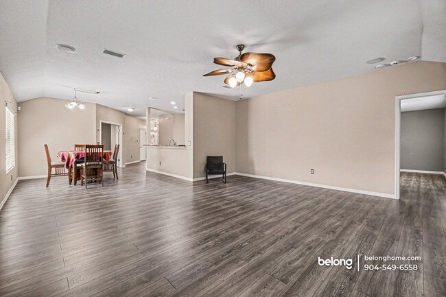 Photo - 15763 Twin Creek Dr