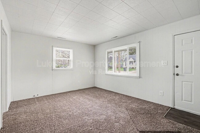 Photo - 2321 Hazel Ave