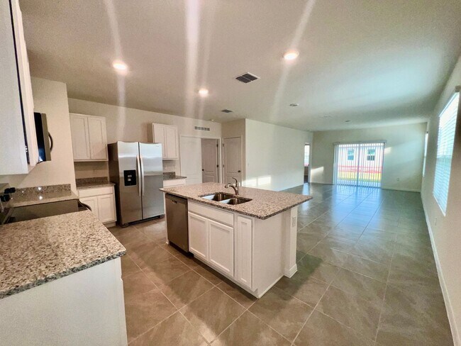 7086 Cattle Egret Dr