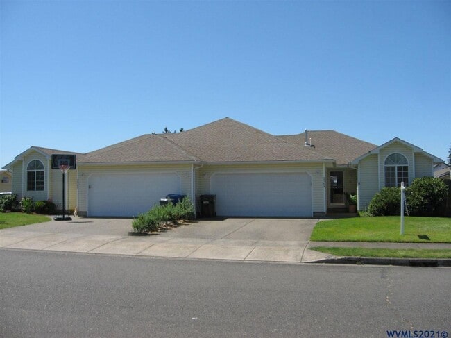 Building Photo - 116-01 CFLP Unit 116-01-2565