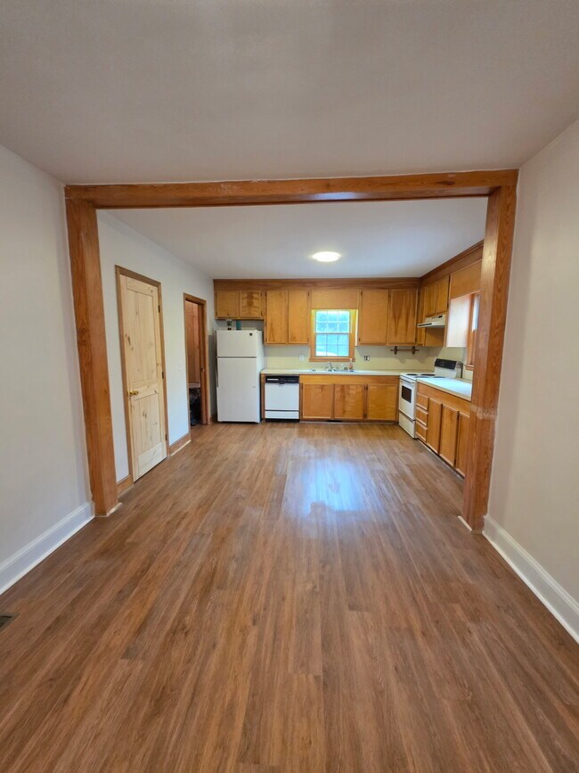 Photo - 612 Greenway Dr