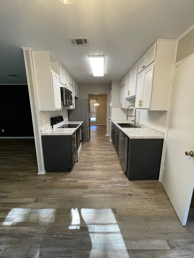 Photo - Beautiful Upgraded Home in Northeast Pensacola - Northpointe Subdivision