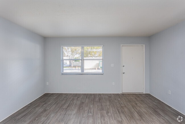 1BR, 1BA - 550SF - Wild Pines