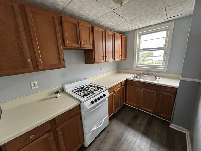 Photo - 33 Malvey St Unit 2F